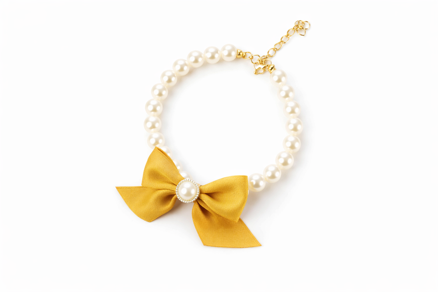 Leila Pearl Bow Necklace